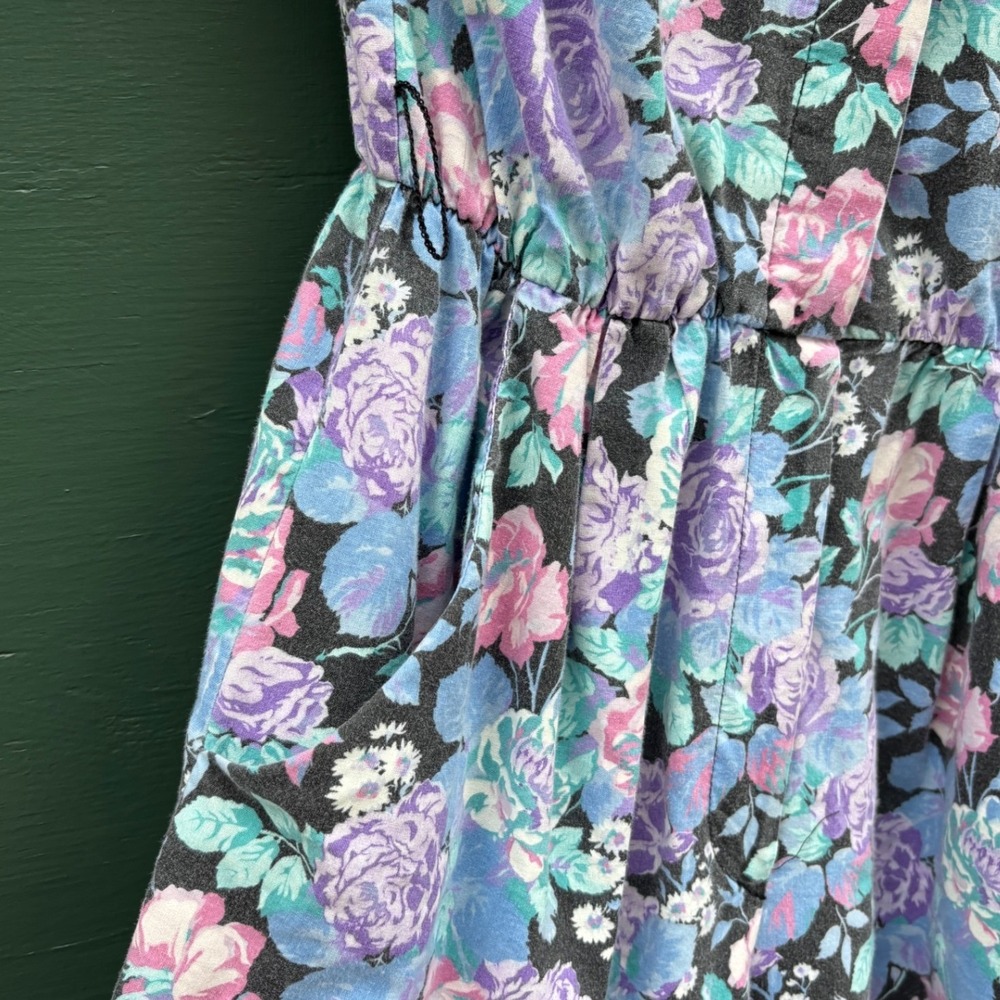Vintage 80s Floral Romper Pastel Rose Belted Full Shorts Cottage Whimsy Cotton M - Picture 6 of 6